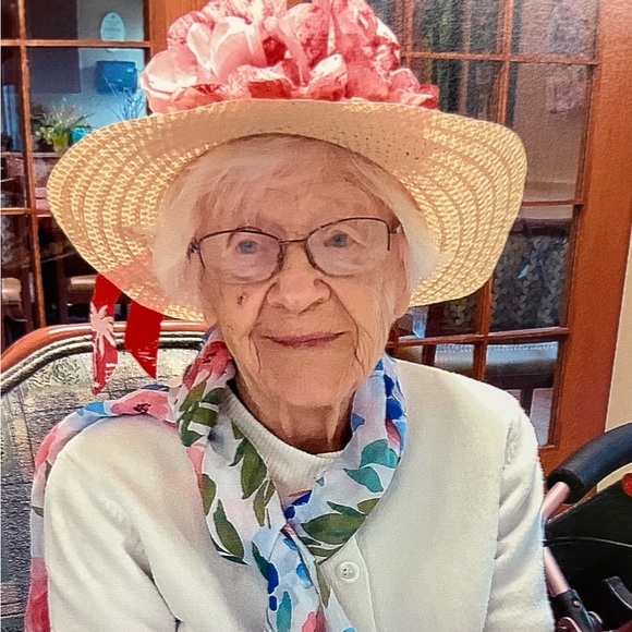 Welcome to my Closet! Thanks for stopping by. - Picture 7 of 17